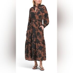 Elan Brown and Black Long Sleeve Tiered Maxi Dress